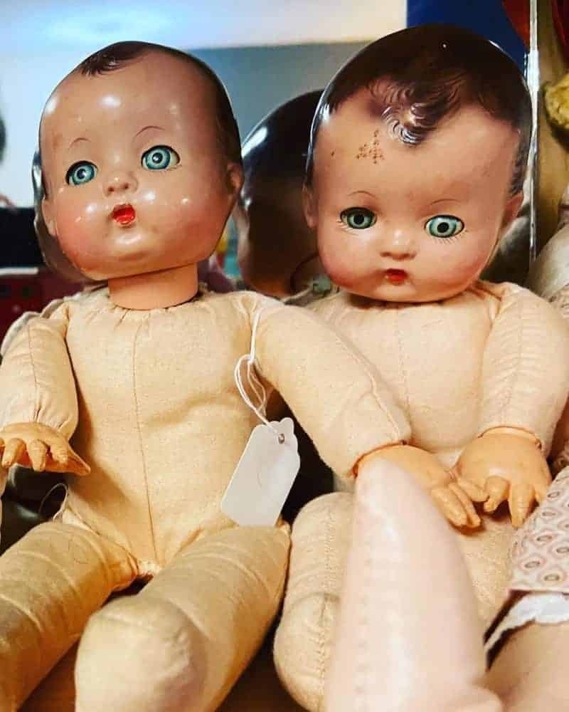 Antique Dolls vs. Vintage Dolls
