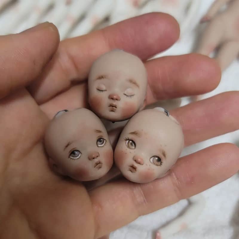 Identifying Antique Dolls Through the Doll’s Eyes