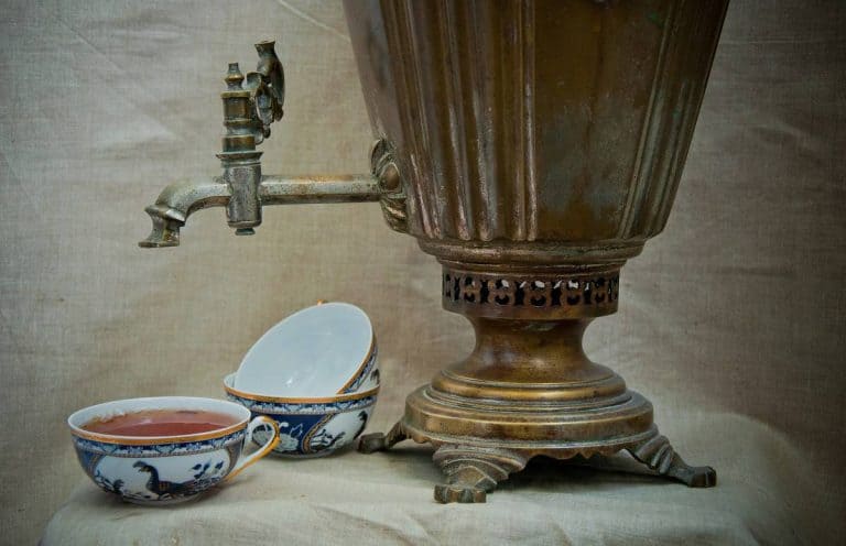 Antique Tea Cups Value: How to Get the Value of Old Tea Cups and Saucers