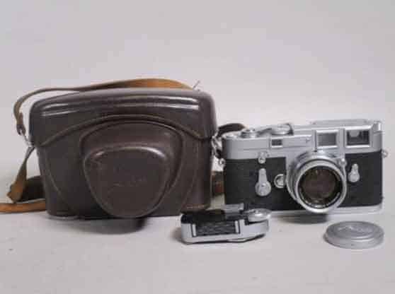 Leica M 3 - 990 826 Camera with Summicron f=5cm 1:2 - 1020734 + Ta. 1R4365
