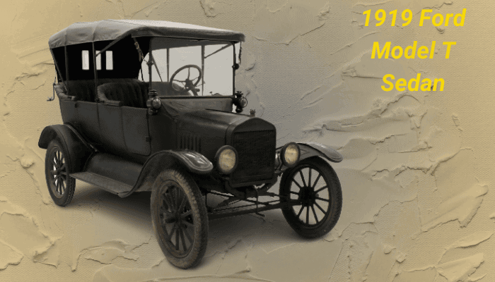 1919 Ford Model T Sedan