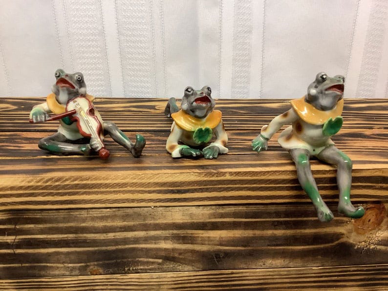 Most Valuable Occupied Japan Figurines - Vintage Set of 3 Frog Figurines Occupied Japan